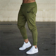 Load image into Gallery viewer, New Streetwear Men Joggers Pants Fitness Male Sportswear Tracksuit Bottoms Skinny Sweatpants Trousers Black  Joggers Track Pants